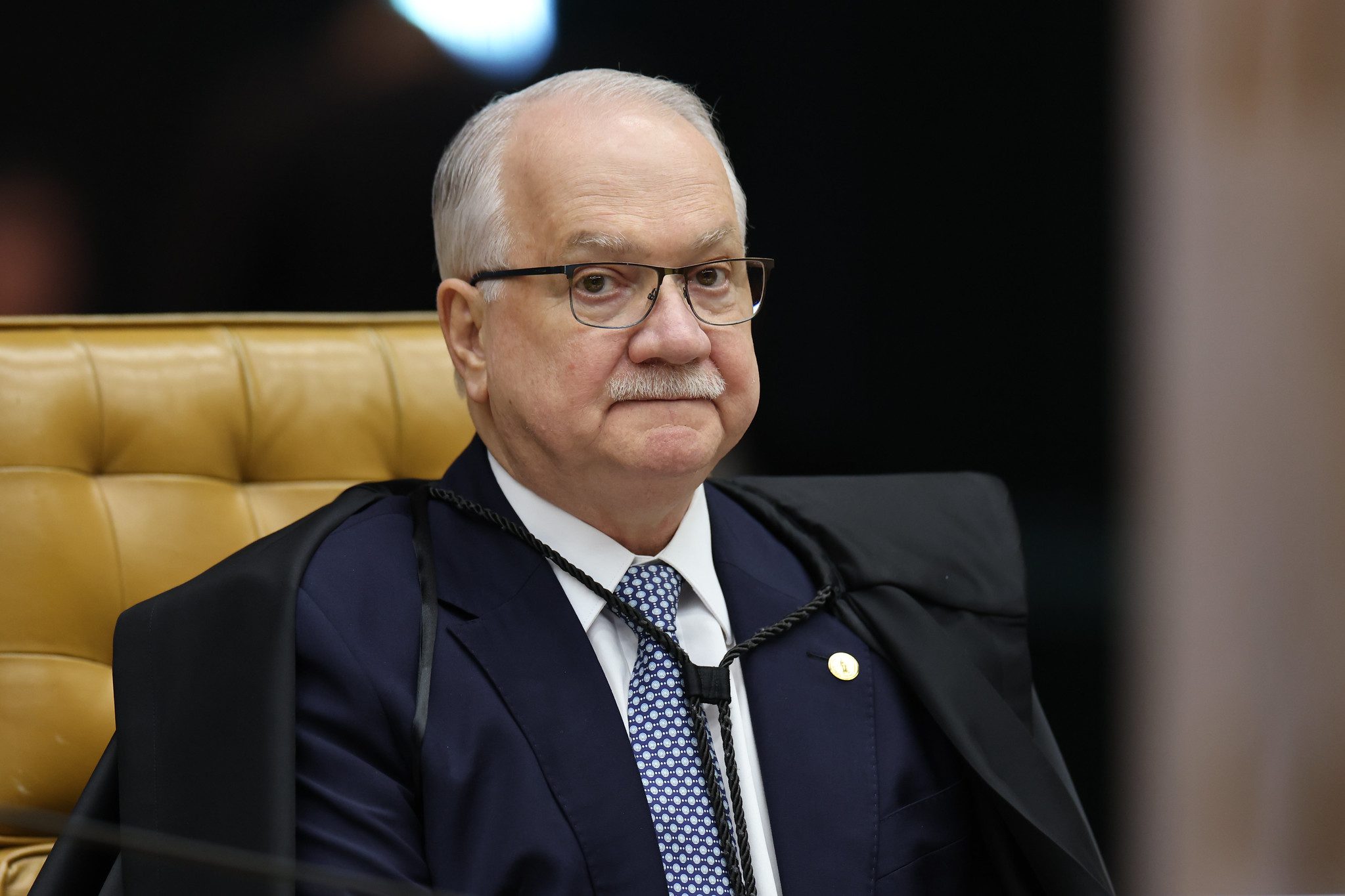 Fachin chama STF pra olhar no espelho e diz que é hora de regrar a própria casa