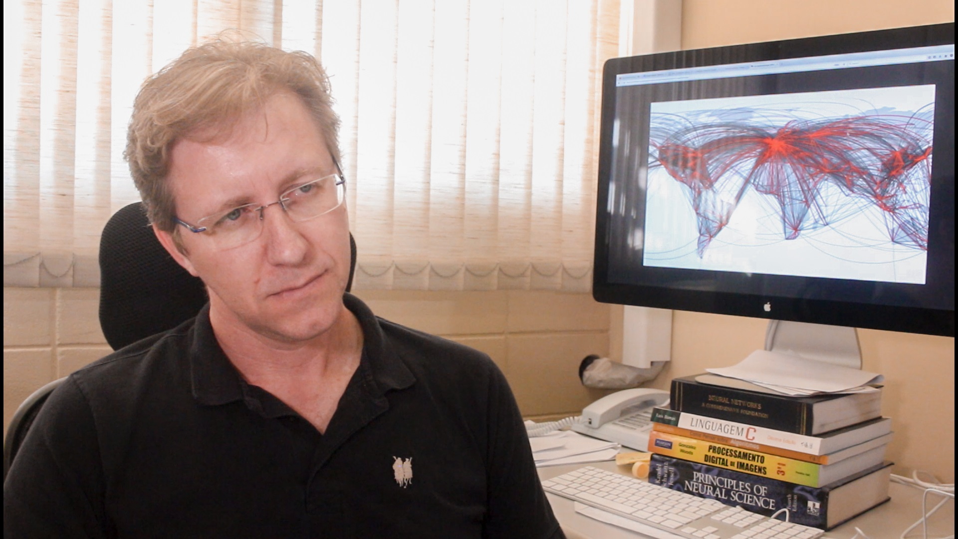 Quando a mente encontra o código: brasileiro é reconhecido na Europa por unir IA e saúde mental