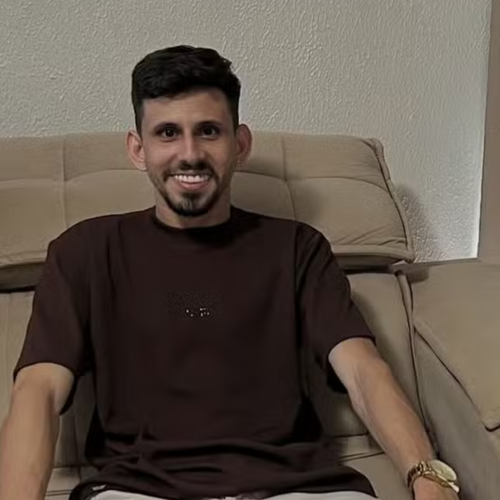 Aluno Suspeito de matar professora a facadas dentro de faculdade em Porto Velho